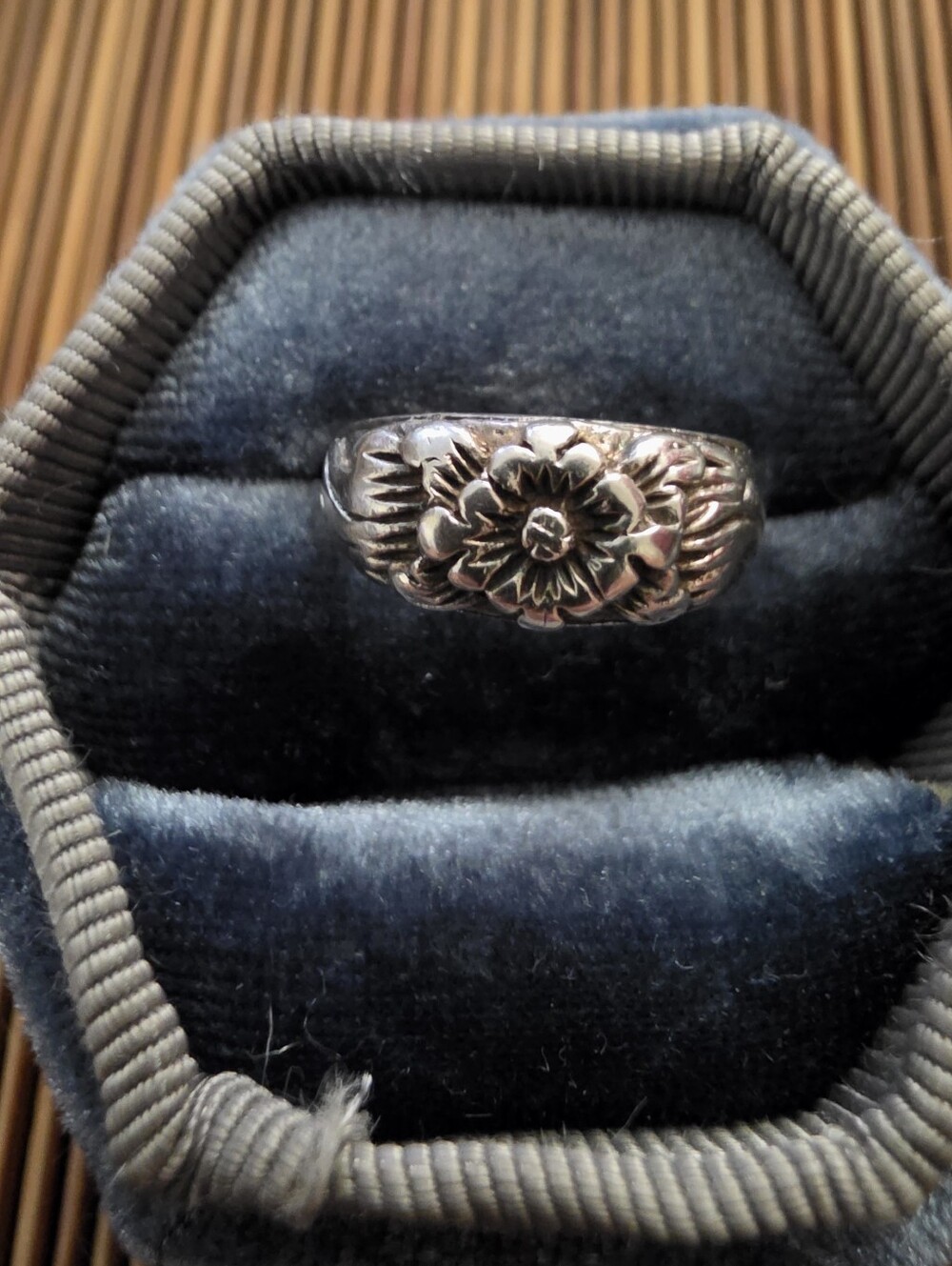 925 Silver Flower Ring (Vintage)